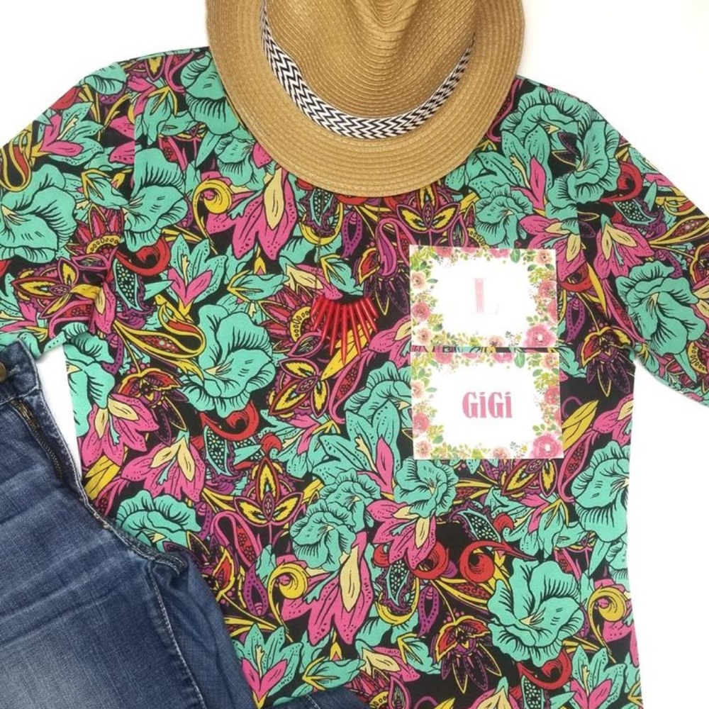 LuLaRoe GiGi Floral Fitted Elbow Length Shirt